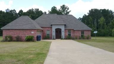 Main picture of 135 Eagle Point Rd