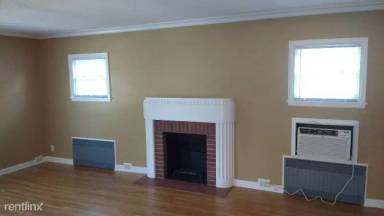 Main picture of 903 4th St NW