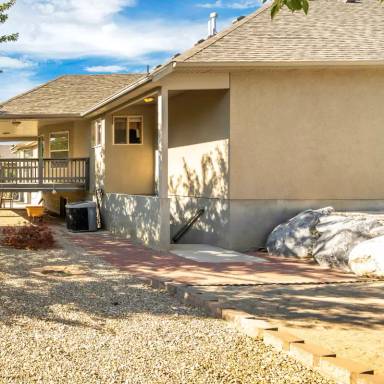 Main picture of 10369 S 2840 W