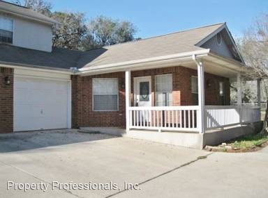 Main picture of 1200 N Walnut Ave