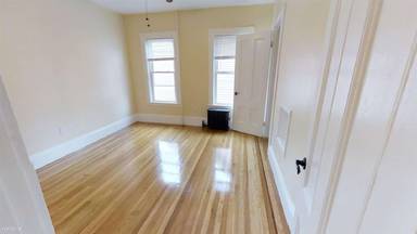 Main picture of 34 Gorham St