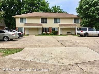 Main picture of 653 N Betty Jo Dr