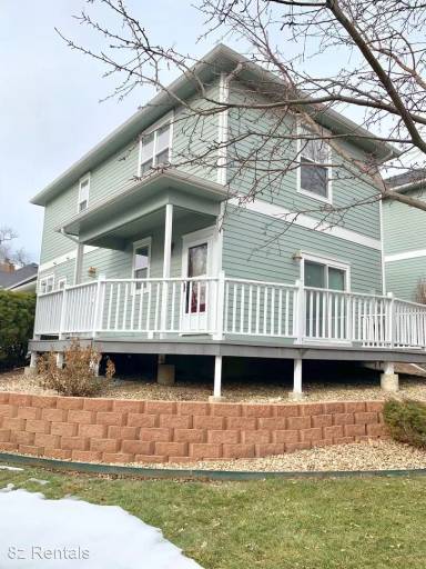 Main picture of 228 Pratt St