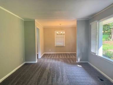Main picture of 1305 Rockcut Rd