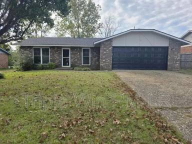 Main picture of 8 Willowridge Cv