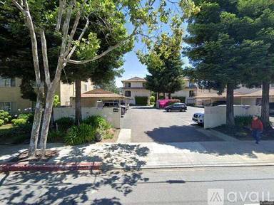 Main picture of 548 Bancroft Ave