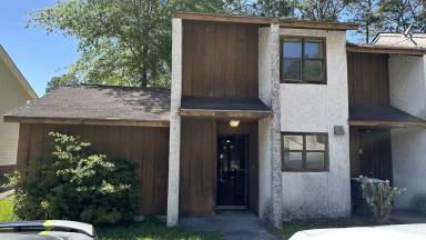Main picture of 901 Brett Dr