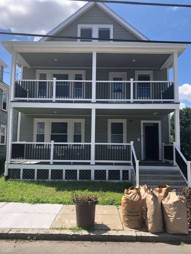 Main picture of 431 Faneuil St