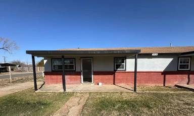 Main picture of 2918 Duke St