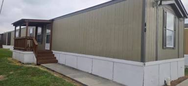 Main picture of 1120 N Vista Dr