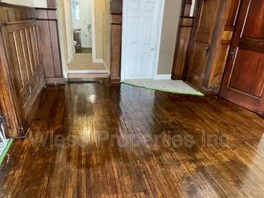 Main picture of 423 E Keys Ave