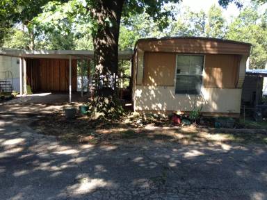 Main picture of 2075 Highway 5 N