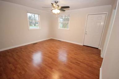 Main picture of 314 Old Post Rd