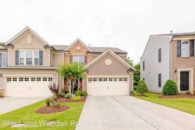 Main picture of 240 Lynchwick Ln