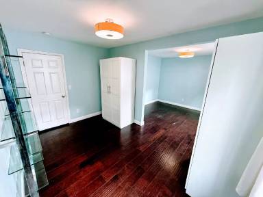 Main picture of 949 62nd St