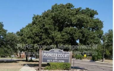 Main picture of 4004 W Pioneer Dr