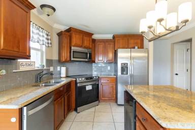 Main picture of 515 Palm Breeze Dr