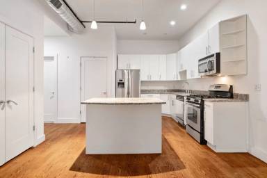 Main picture of 140 Orange St