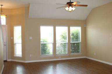 Main picture of 7707 Bridgepointe Dr