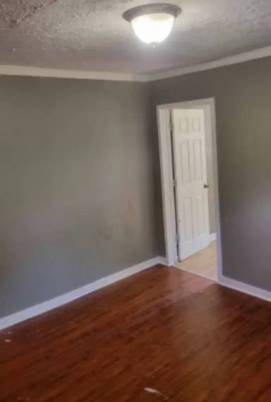 Main picture of 105 Libby St
