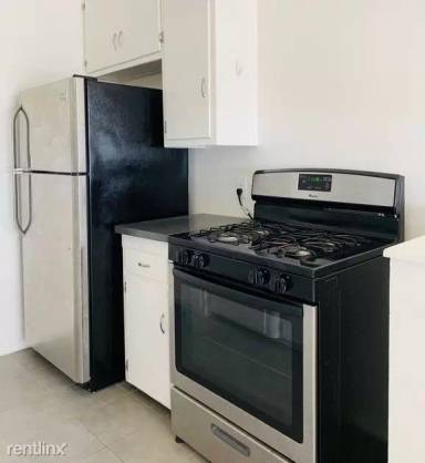 Main picture of 5705 Carlton Way