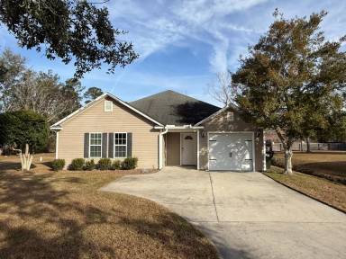 Main picture of 47 Eleanor Pl