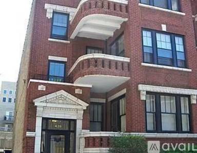 Main picture of 441 W Melrose St