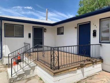 Main picture of 143 N Alarcon St