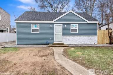 Main picture of 4717 E 10th Ave