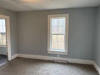 Main picture of 2151 S 16th St