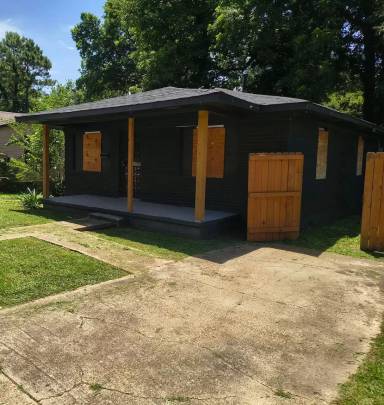 Main picture of 2319 Shasta Ave