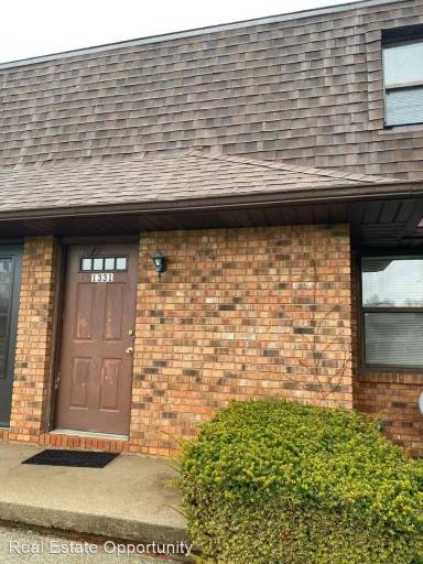 Main picture of 1311 Orchard Park Dr