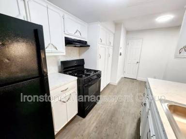 Main picture of The Elms By Onyx