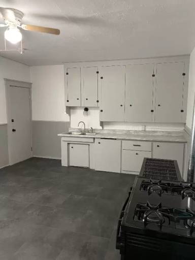Main picture of 458 Coe St