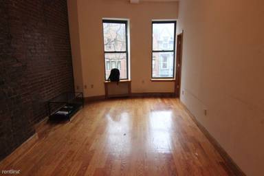 Main picture of 46 W 90th St