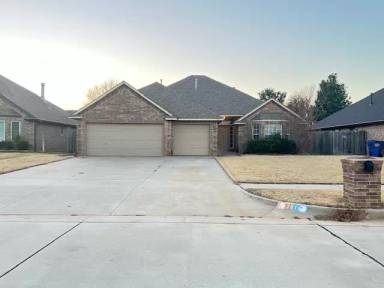 Main picture of 701 N Ponderosa Way