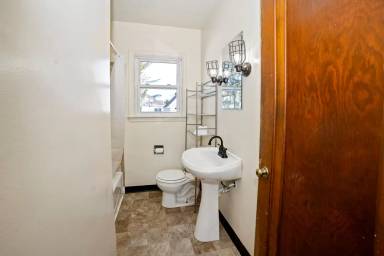 Main picture of 129 Irene St