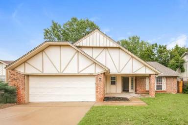 Main picture of 11032 N Eagle Ln