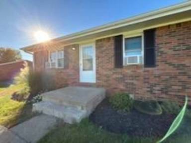 Main picture of 1725 Fogg Pike