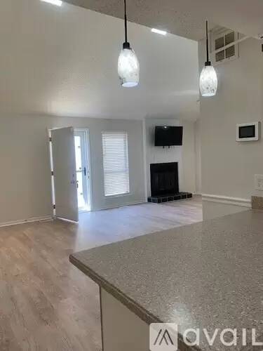 Main picture of 407 33rd St