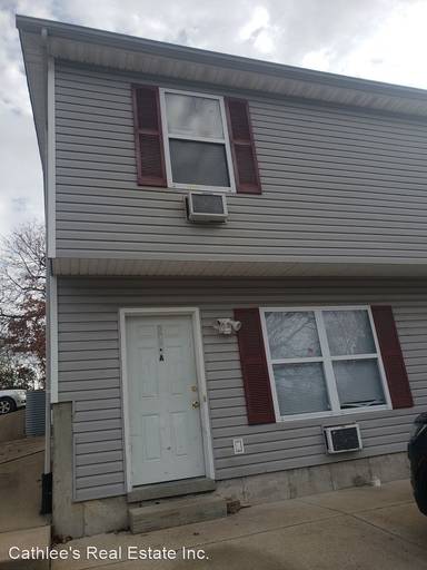 Main picture of 215 Dehn St