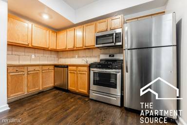 Main picture of 901 W Agatite Ave