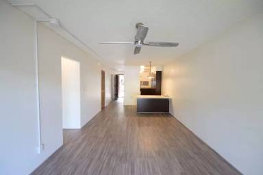 Main picture of 98-597 Kilinoe St