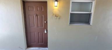 Main picture of 305 E Ocean Ave