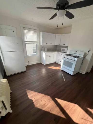 Main picture of 129 Prescott Ave