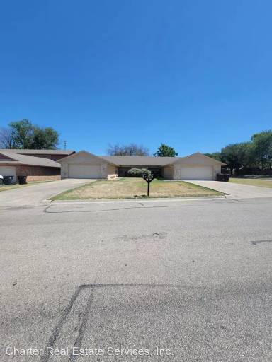 Main picture of 1810 Azalea Dr