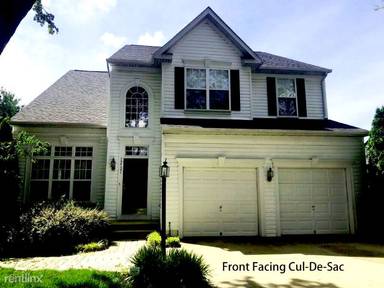 Main picture of 12121 Shining Stars Ln