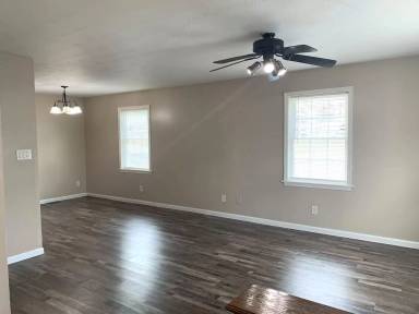 Main picture of 627 Harrison Dr