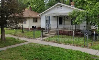 Main picture of 1827 SW Cherokee St