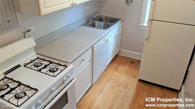 Main picture of 1902 W Winnemac Ave & 5032 N Wolcott Ave Apartments